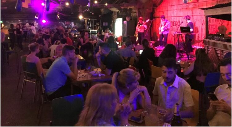 Vecinos autoconvocados dicen estar “hartos” de los ruidos y música fuerte de bares y boliches