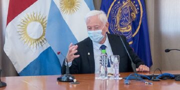 Juri, a favor de repensar las carreras universitarias largas