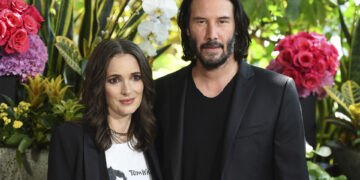 Keanu Reeves admitió que lleva 30 años casado con Winona Ryder