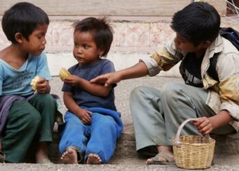 Advierten que 20.000.000 de niños están en riesgo de hambruna