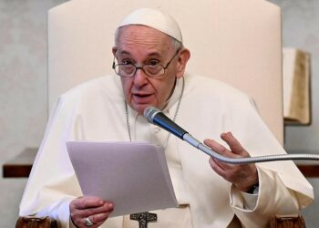 El papa Francisco pidió una solución para los migrantes