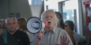 Reapareció Daniele y presidió una protesta del Suoem