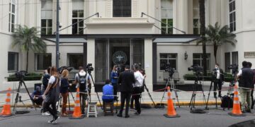 Cristina Kirchner fue operada y «se encuentra en buen estado de salud»