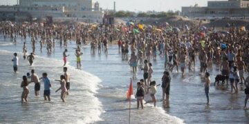 Este fin de semana largo es el de mayor movimiento en los últimos cinco años