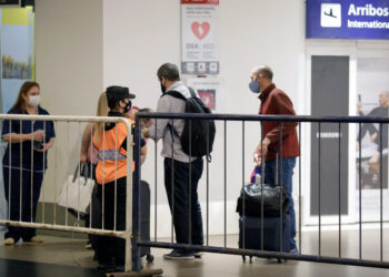 Desde el 1 de noviembre casi 15.000 turistas extranjeros ingresaron al país