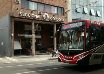 La UTA anunció un paro de colectivos para el viernes y Córdoba adhirió