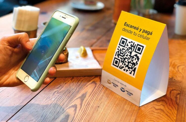 Comenzó este lunes el funcionamiento de los pagos con código QR