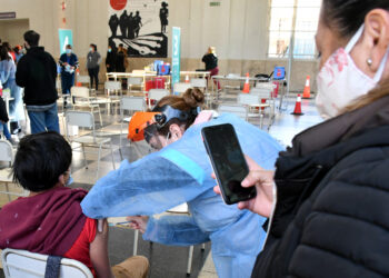 Continúa la vacunación sin turnos a menores de 3 a 17 años