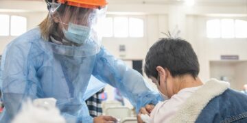 Menores de 17 podrán vacunarse con primeras dosis sin turno previo