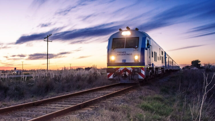 Viajar en tren: ¿Cuáles son los mejores destinos y precios para este verano?