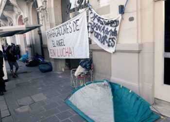 Tras el acampe en plaza San Martín se reafirmó la libre circulación en media calzada