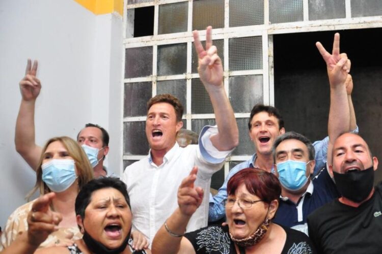 Aresca impulsa a Llaryora para la Gobernación