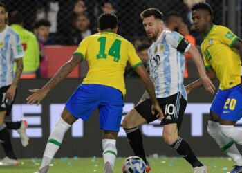 En un partido parejo, Argentina empató con Brasil