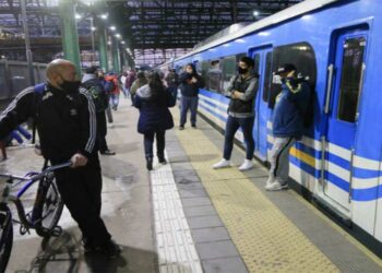 Una de cada tres personas de clase media es en realidad pobre