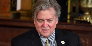 Arrestan a Bannon por el ataque al Capitolio