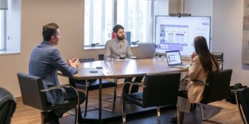 Calvo destacó el proceso de apertura parlamentaria