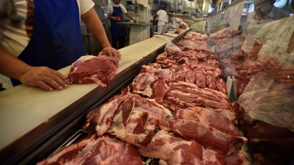 El consumo de carne vacuna cayó 39% en un año