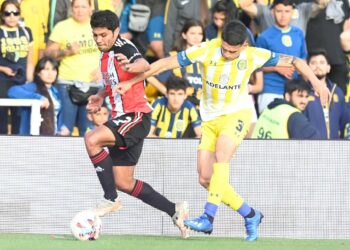 River estrenó el título con un empate en Rosario ante Central
