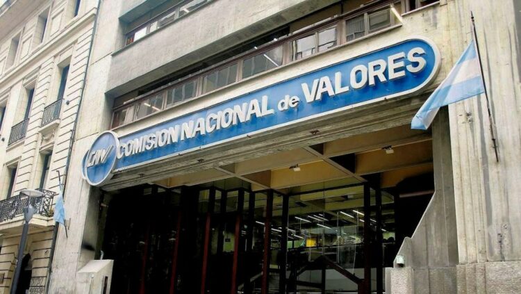 En medio de mayores controles sobre el dólar, la CNV abrió un sumario a un agente de bolsa