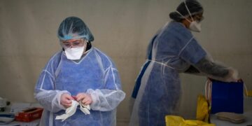 Reportaron 33 muertos y 1.644 nuevos contagios de coronavirus