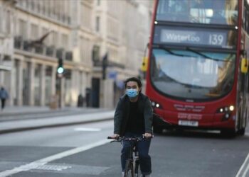 Tasas de infección como en la segunda ola en Inglaterra