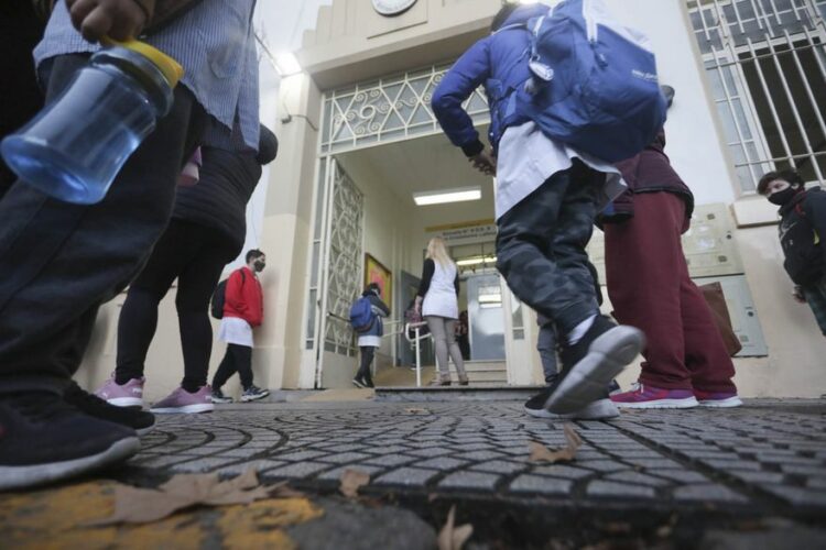 El Presupuesto 2022 contempla rebajas en la partida educativa