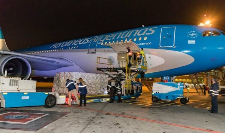 Argentina donó 780 mil vacunas a países afectados por la variante Ómicron