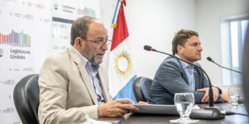 El proyecto de “Ficha limpia” ya se trata en tres comisiones