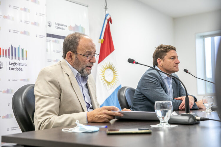 El proyecto de “Ficha limpia” ya se trata en tres comisiones El proyecto de “Ficha limpia” ya se trata en tres comisiones