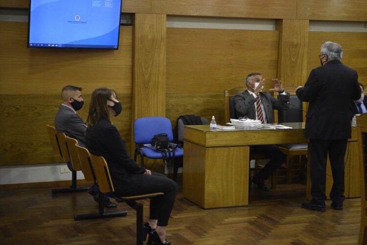 Duras condenas a dos policías por un caso de “gatillo fácil”