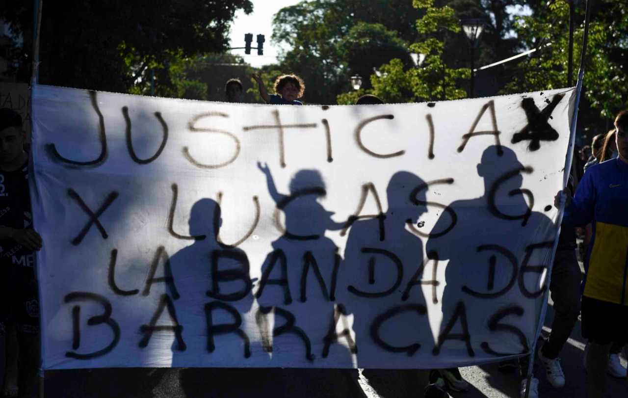 Agentes de civil ultimaron a un futbolista en Buenos Aires
