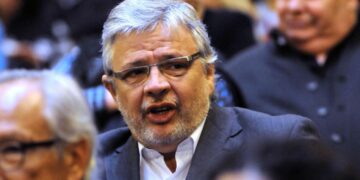 Beneficiaron con libertad condicional al ex funcionario Juan Pablo Schiavi