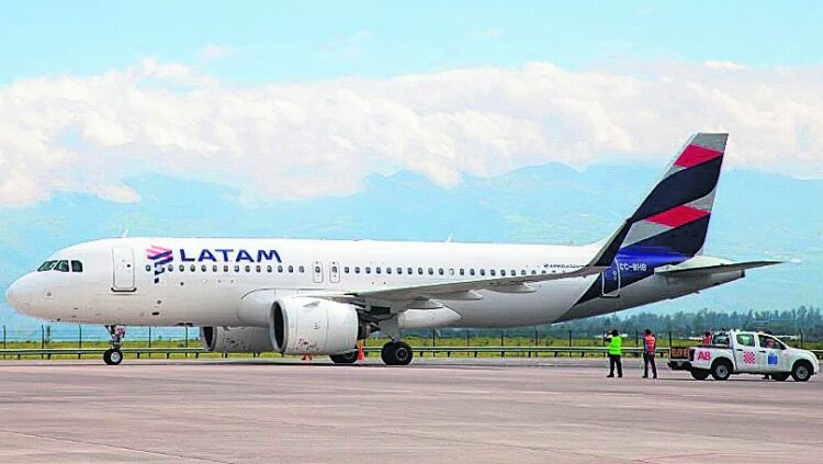 Luego de 20 meses, Latam retomó sus vuelos desde y hacia la ciudad de Córdoba
