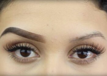 Le pidió el divorcio a su esposa luego de verla sin maquillaje