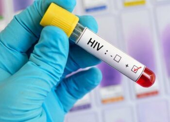 Existen casos de personas que se “curaron” solas del VIH. ¿Cómo sucede?
