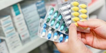 La Nación analiza controlar los precios de los medicamentos