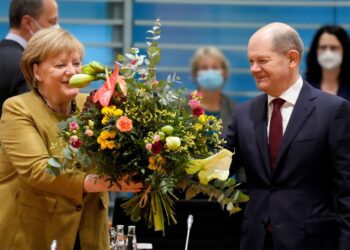 Scholz anuncia la nueva coalición de gobierno alemana