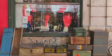 Misiles y municiones en el centro de Córdoba