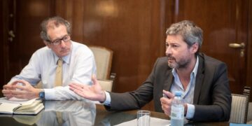 Impulsan las cuentas bancarias bimonetarias para extranjeros