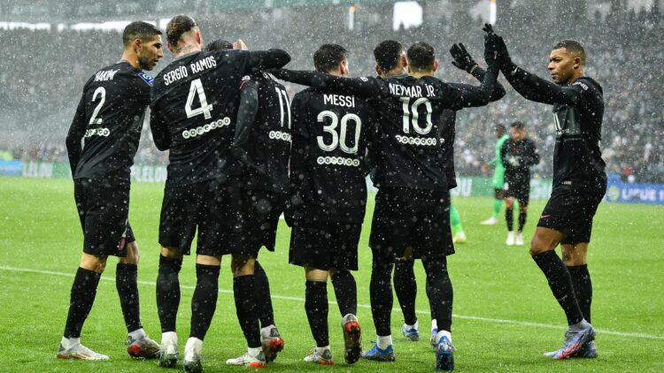 Show de Messi en la victoria del PSG ante Saint-Etienne
