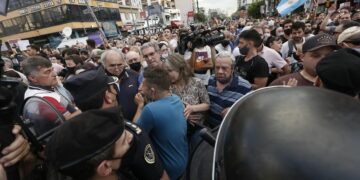 Masiva protesta por el crimen del kiosquero de Ramos Mejía