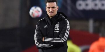 Scaloni dio una sorpresiva lista