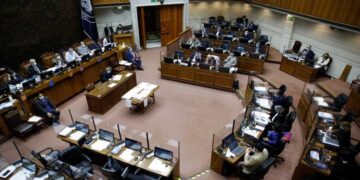 El Senado chileno rechazó el juicio político contra Piñera