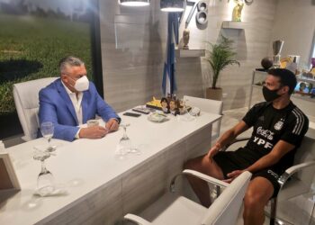 El “Chiqui” Tapia y Scaloni se reunieron para programar el 2022 de la Selección argentina