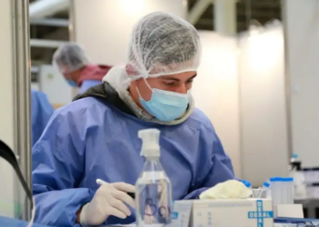 Hubo 6 muertes y 1.092 nuevos contagios en Argentina