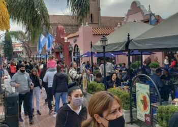 Unos 3,5 millones de turistas recorrieron el país el fin de semana largo