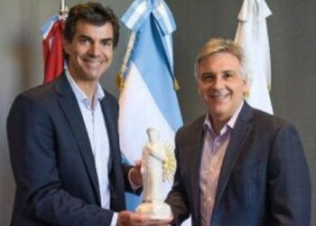 Llaryora tiende puentes con Urtubey pensando en 2023