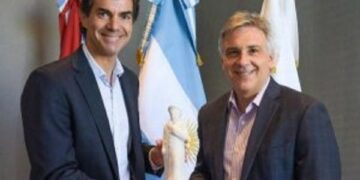 Llaryora tiende puentes con Urtubey pensando en 2023