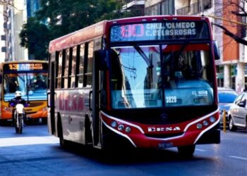 La UTA levantó el paro previsto para este viernes al llegar a acuerdo con la patronal