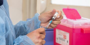 El hospital Ferreyra reanuda la vacunación contra el coronavirus